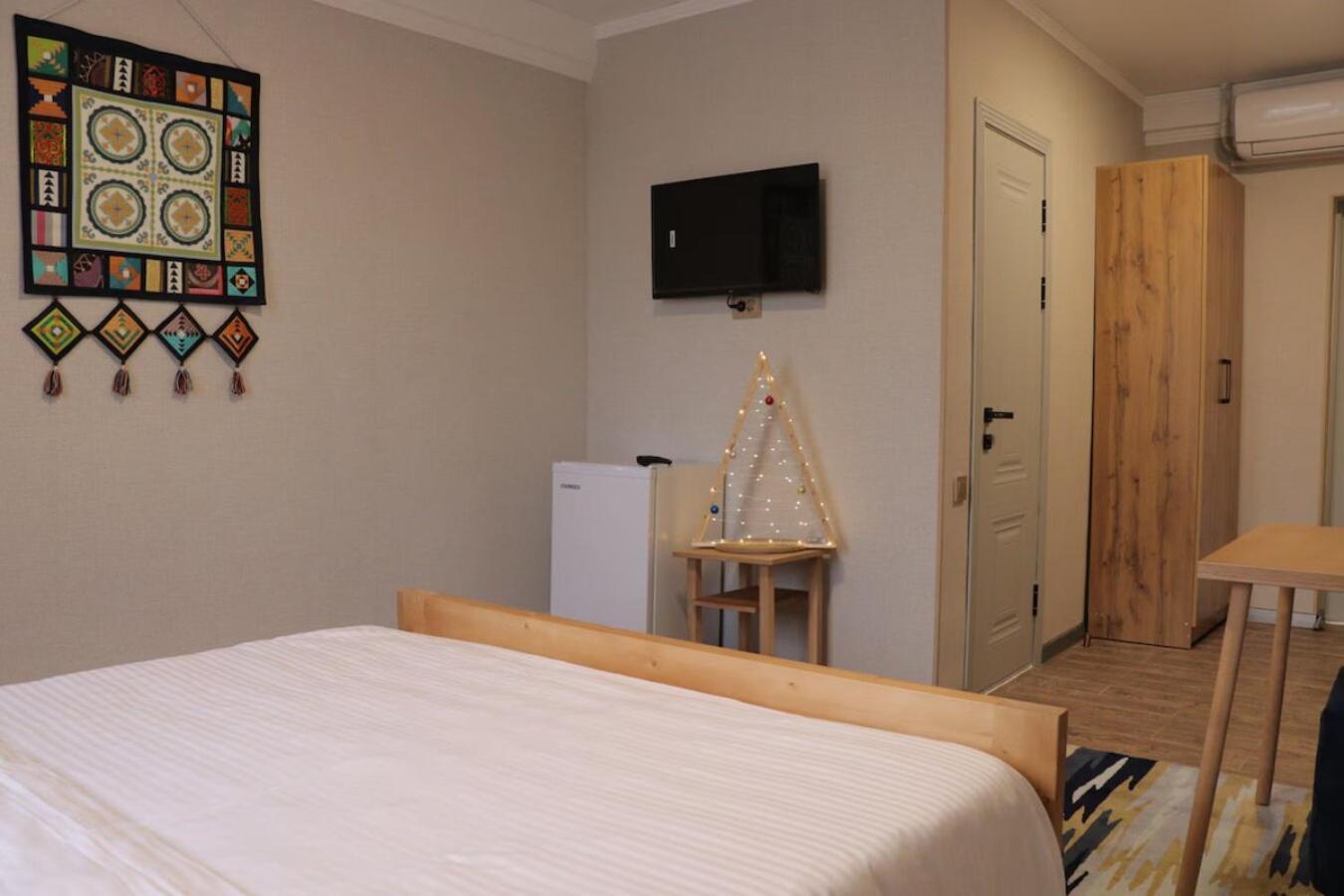 Salamat Hotel Bişkek Dış mekan fotoğraf