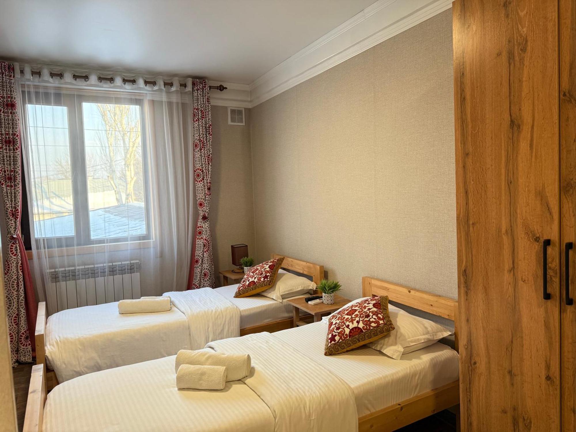 Salamat Hotel Bişkek Dış mekan fotoğraf