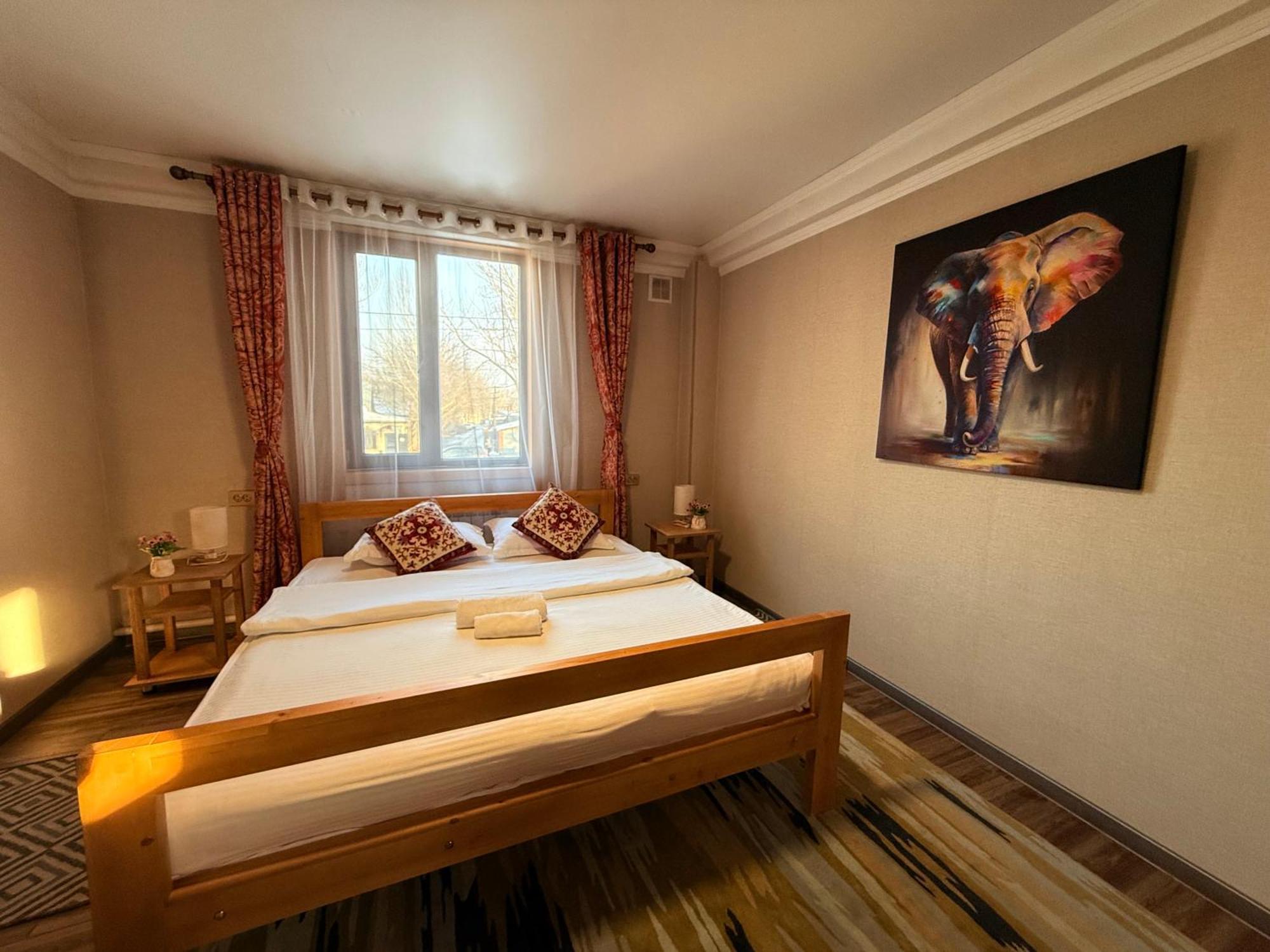 Salamat Hotel Bişkek Dış mekan fotoğraf