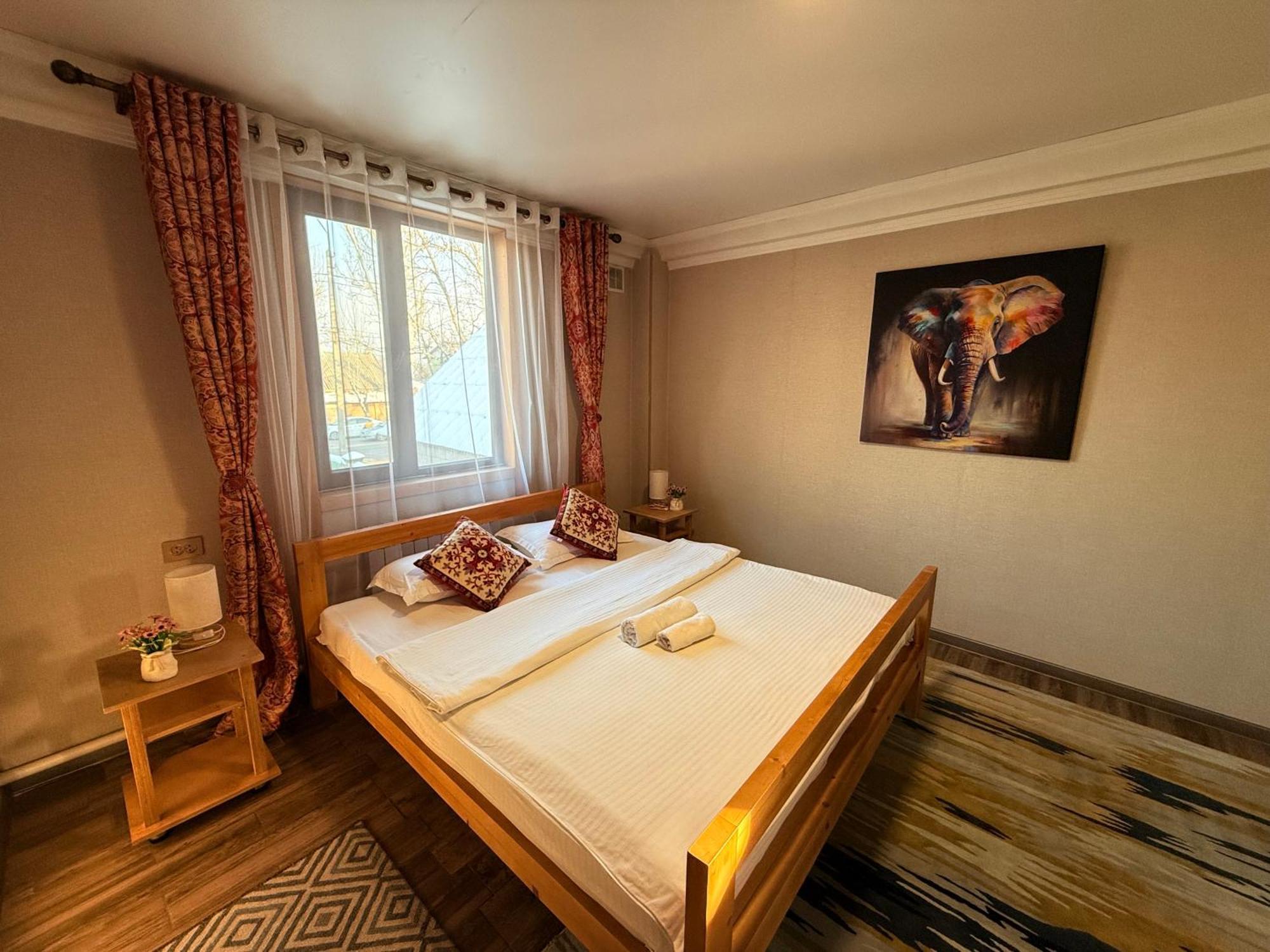 Salamat Hotel Bişkek Dış mekan fotoğraf