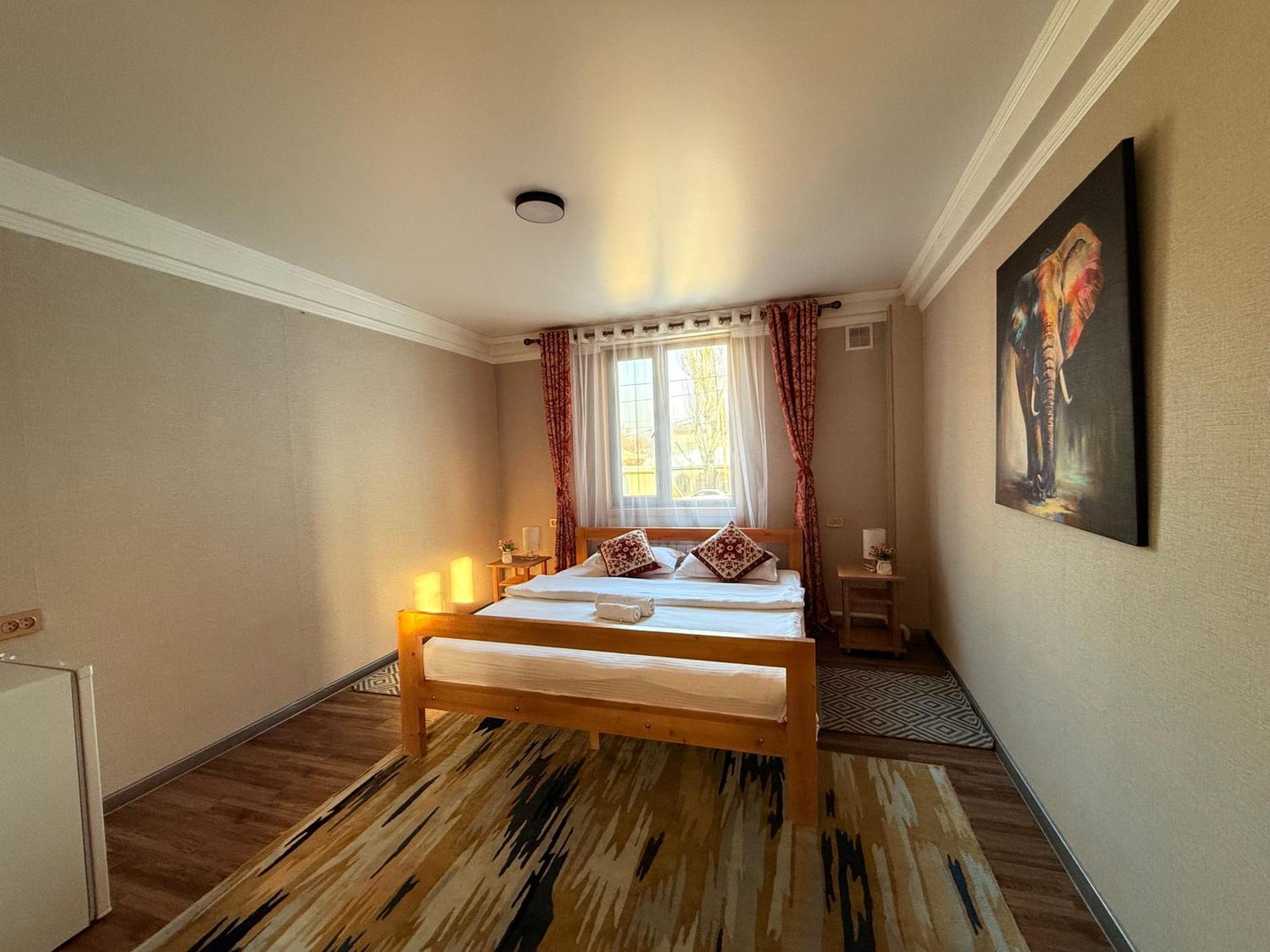 Salamat Hotel Bişkek Dış mekan fotoğraf
